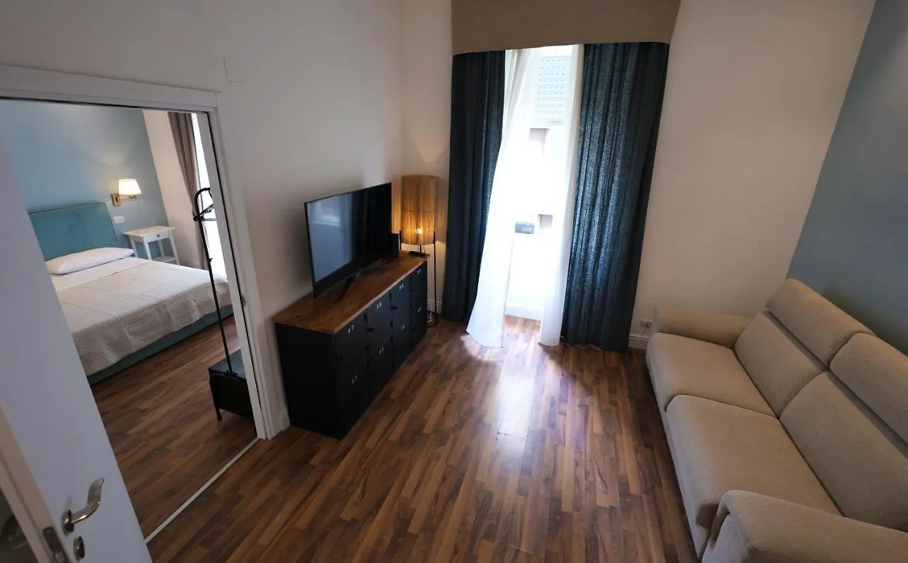 Wake Up In Naples Bed & Breakfast