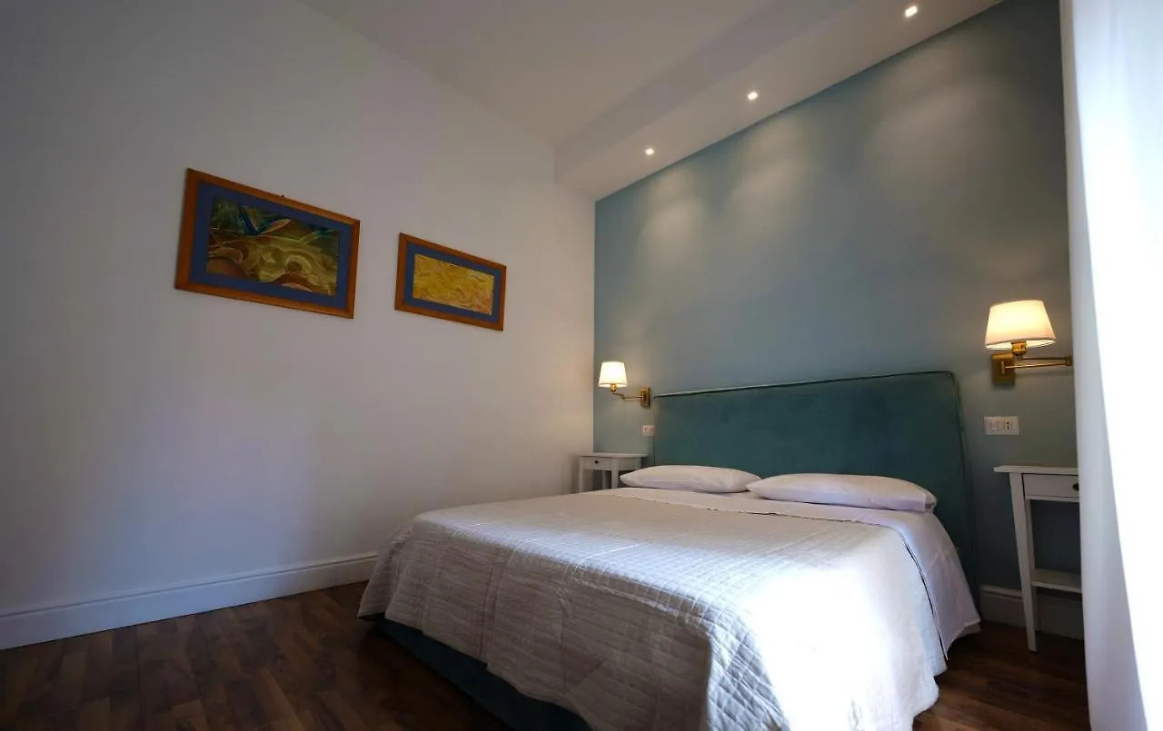 Wake Up In Naples Bed & Breakfast
